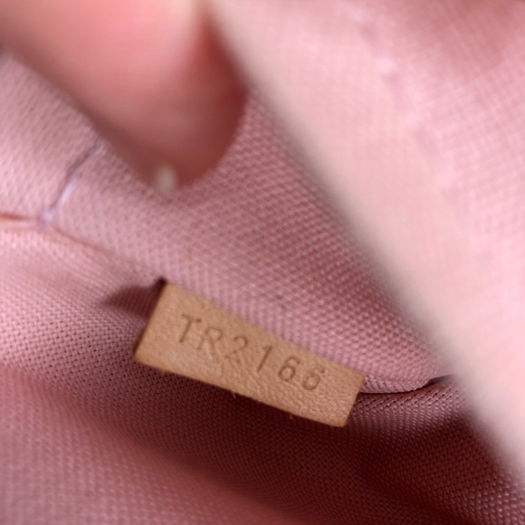 ♥️SOLD♥️Louis Vuitton Croisette Damier Azur Pink - Picture 8 of 8